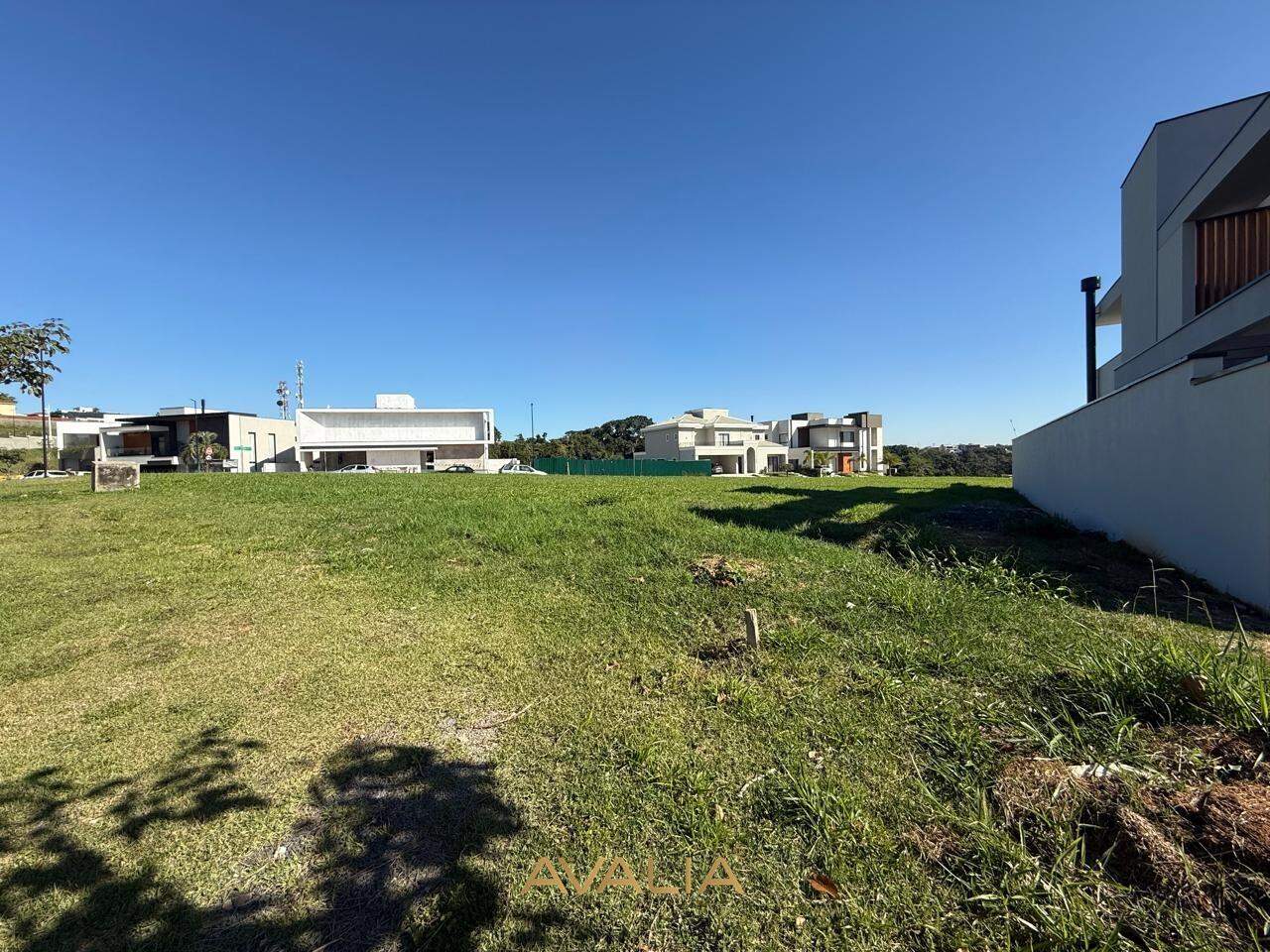Lote em condomínio à venda no Parque Villa dos Pinheiros: 