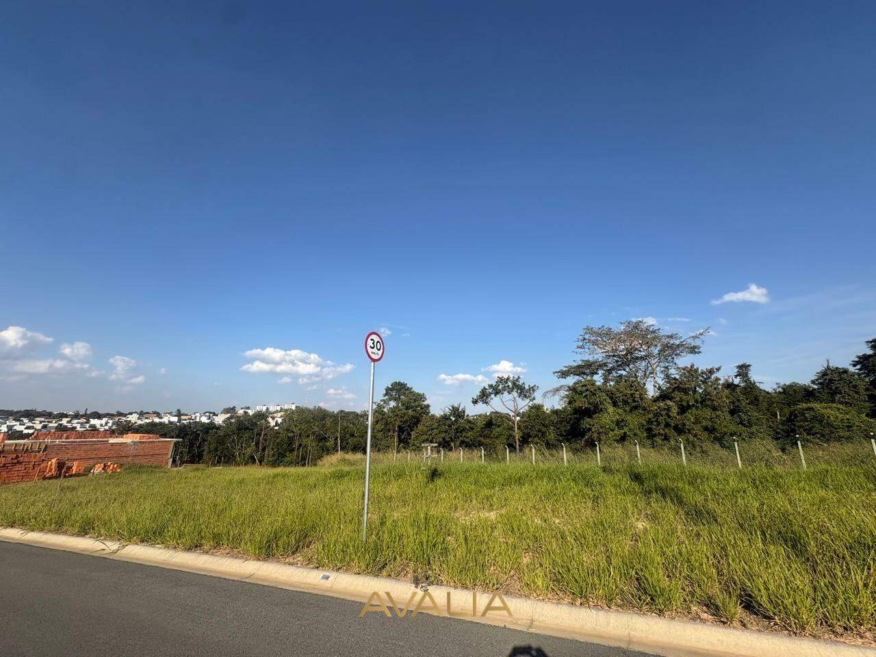 Lote em condomínio à venda no Reserva da Colina: 