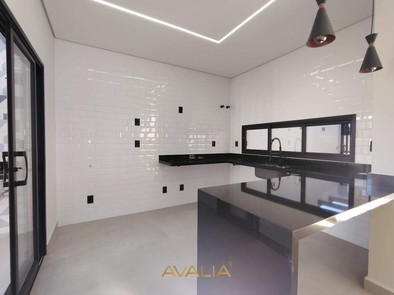 Casa à venda no Jardim Bom Sucesso: 