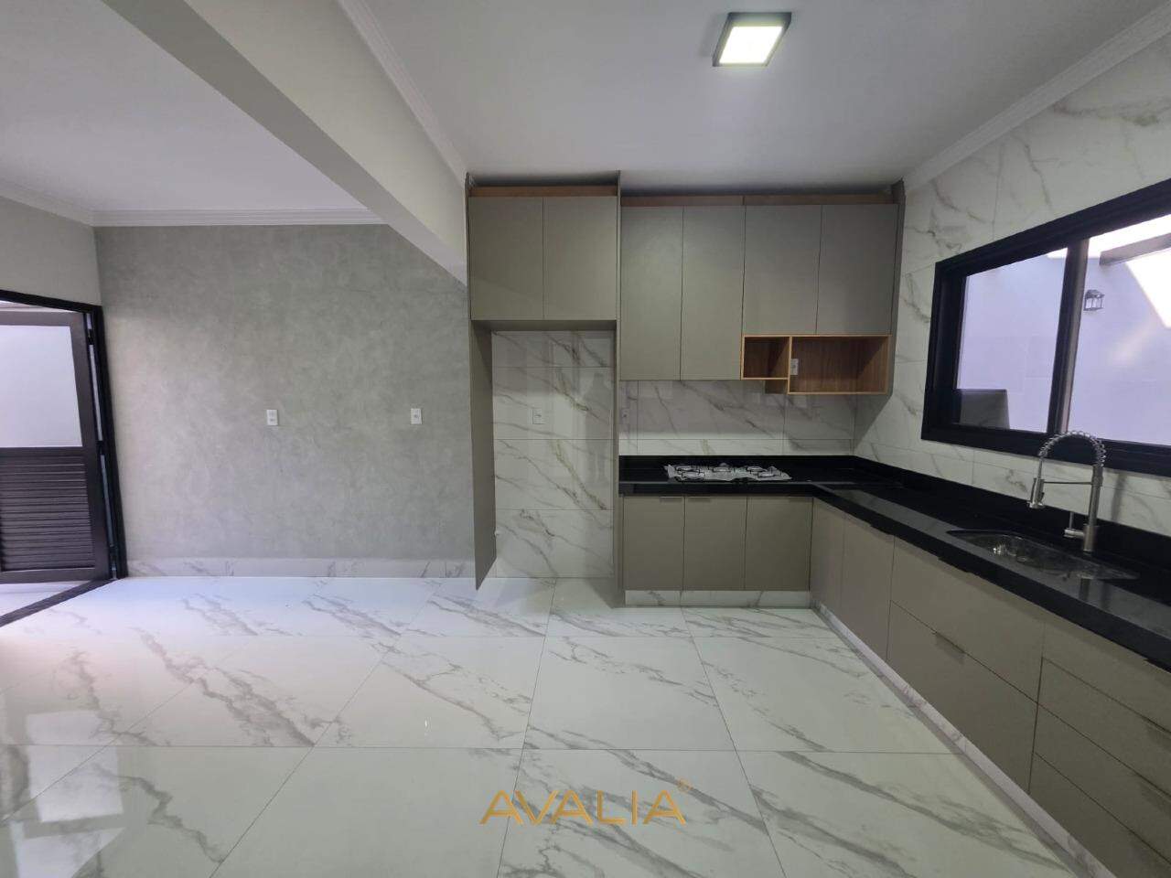 Casa em condomínio à venda no Jardim Park Real: 