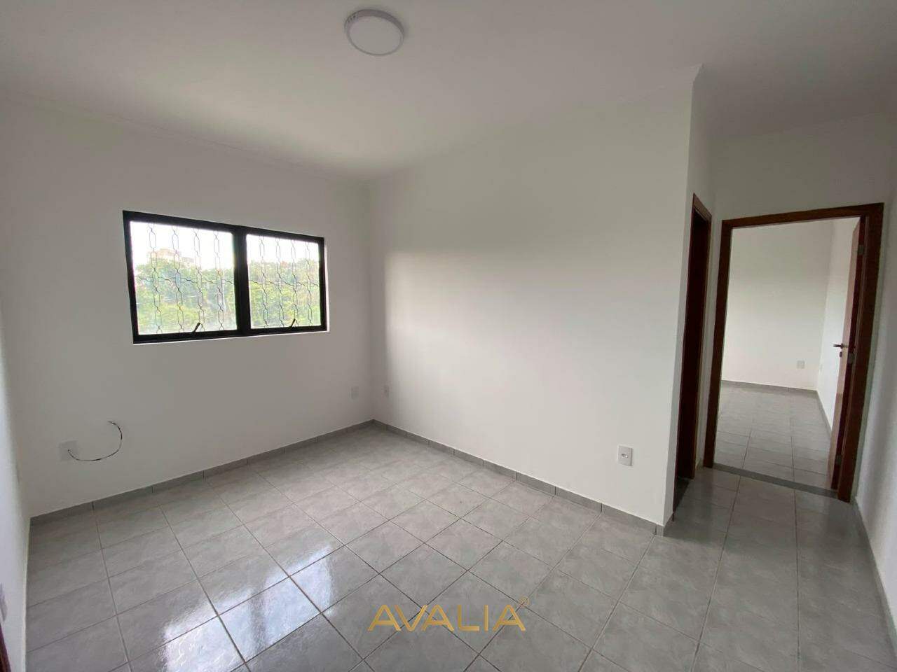 Salão para aluguel no Jardim Regente: 