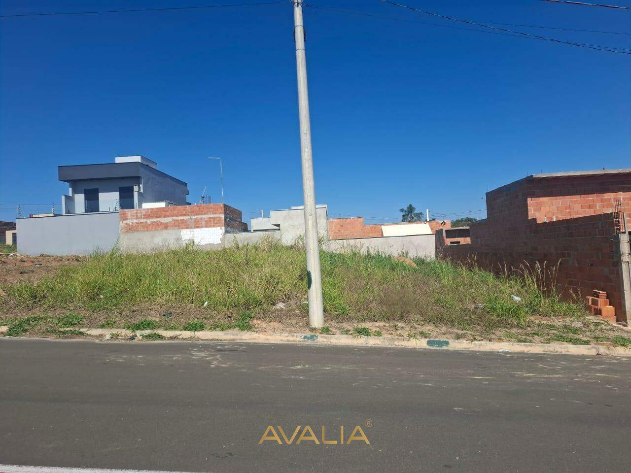 Lote à venda no Parque Barnabé: 