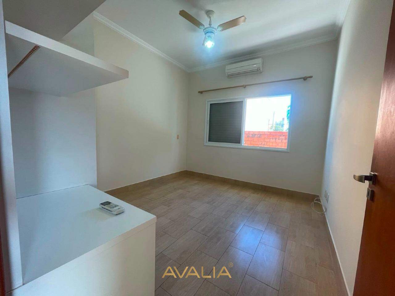 Casa em condomínio para aluguel no Jardim Vista Verde: 