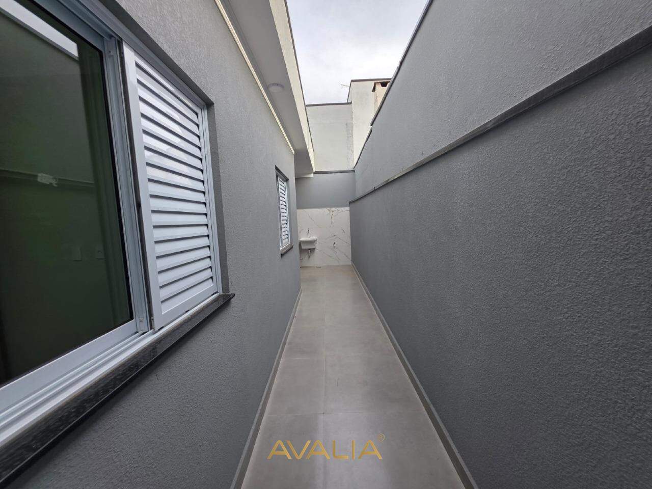 Casa em condomínio à venda no Jardins do Império: 