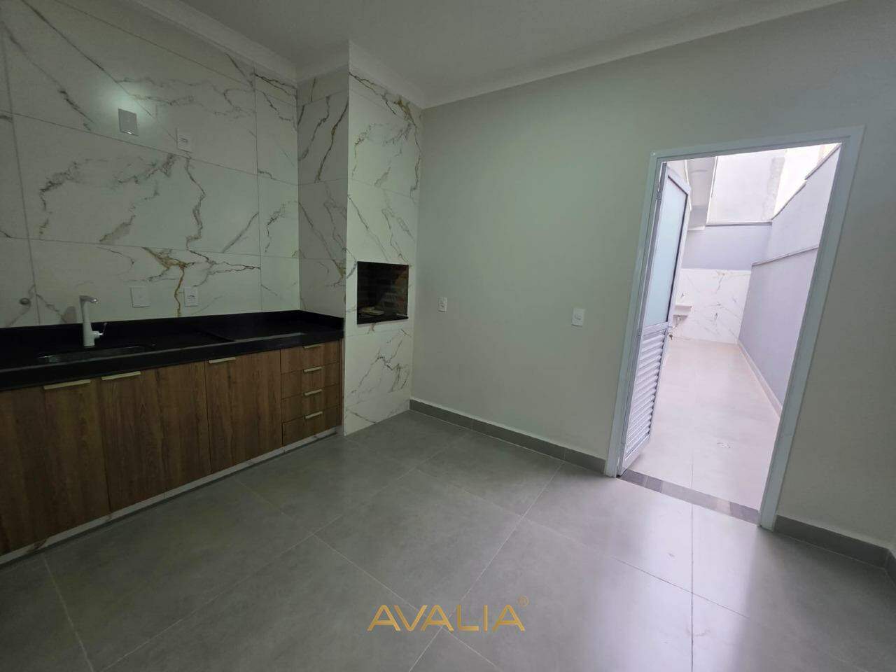 Casa em condomínio à venda no Jardins do Império: 