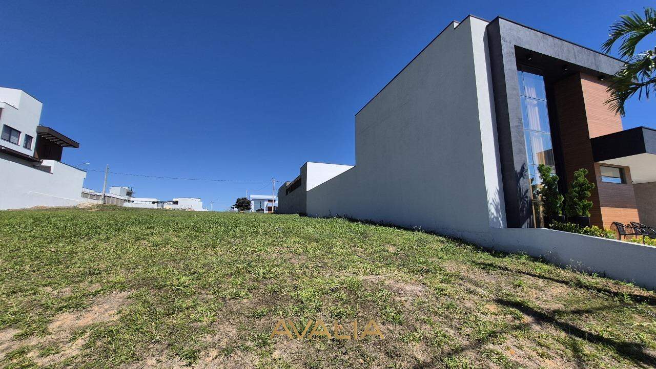 Lote em condomínio à venda no Jardim Laguna: 