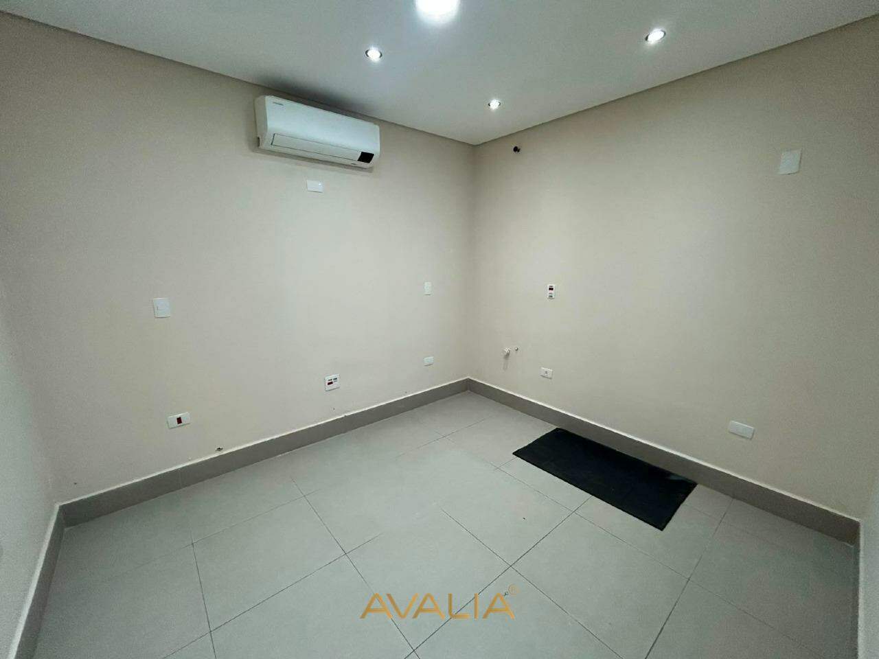 Sala Comercial para aluguel no Centro: 
