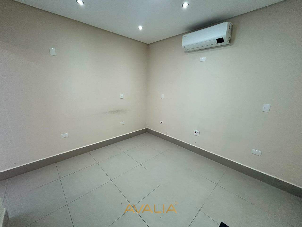 Sala Comercial para aluguel no Centro: 