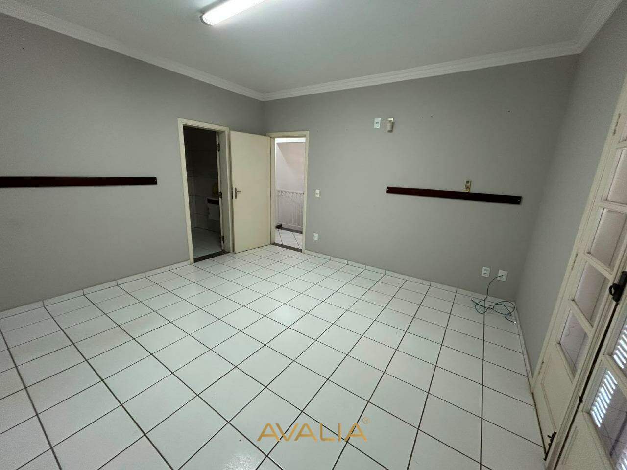 Casa Comercial para aluguel no Centro: 
