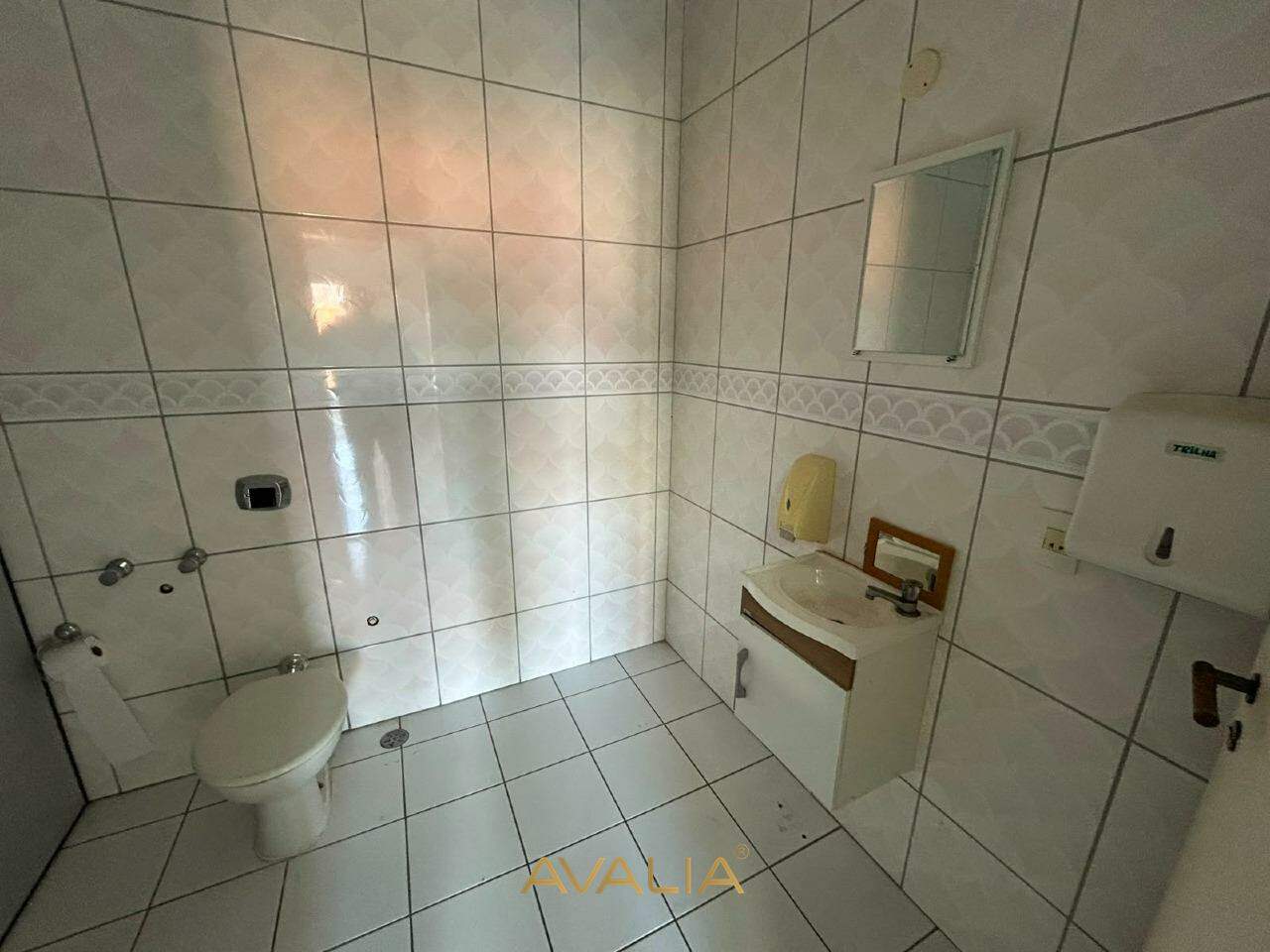 Casa Comercial para aluguel no Centro: 