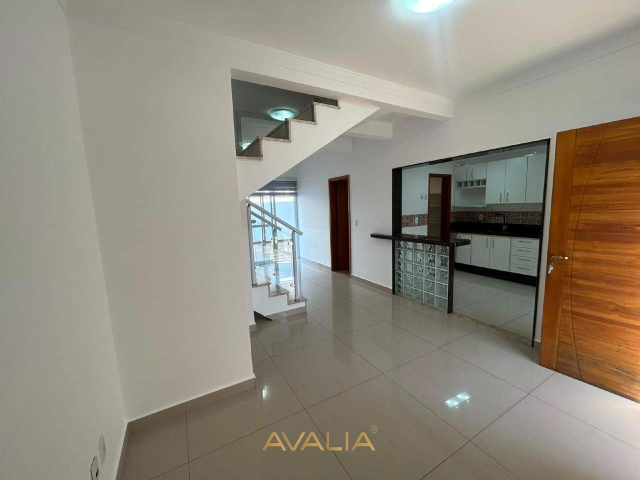 Casa em condomínio para aluguel no Chácara Belvedere: 