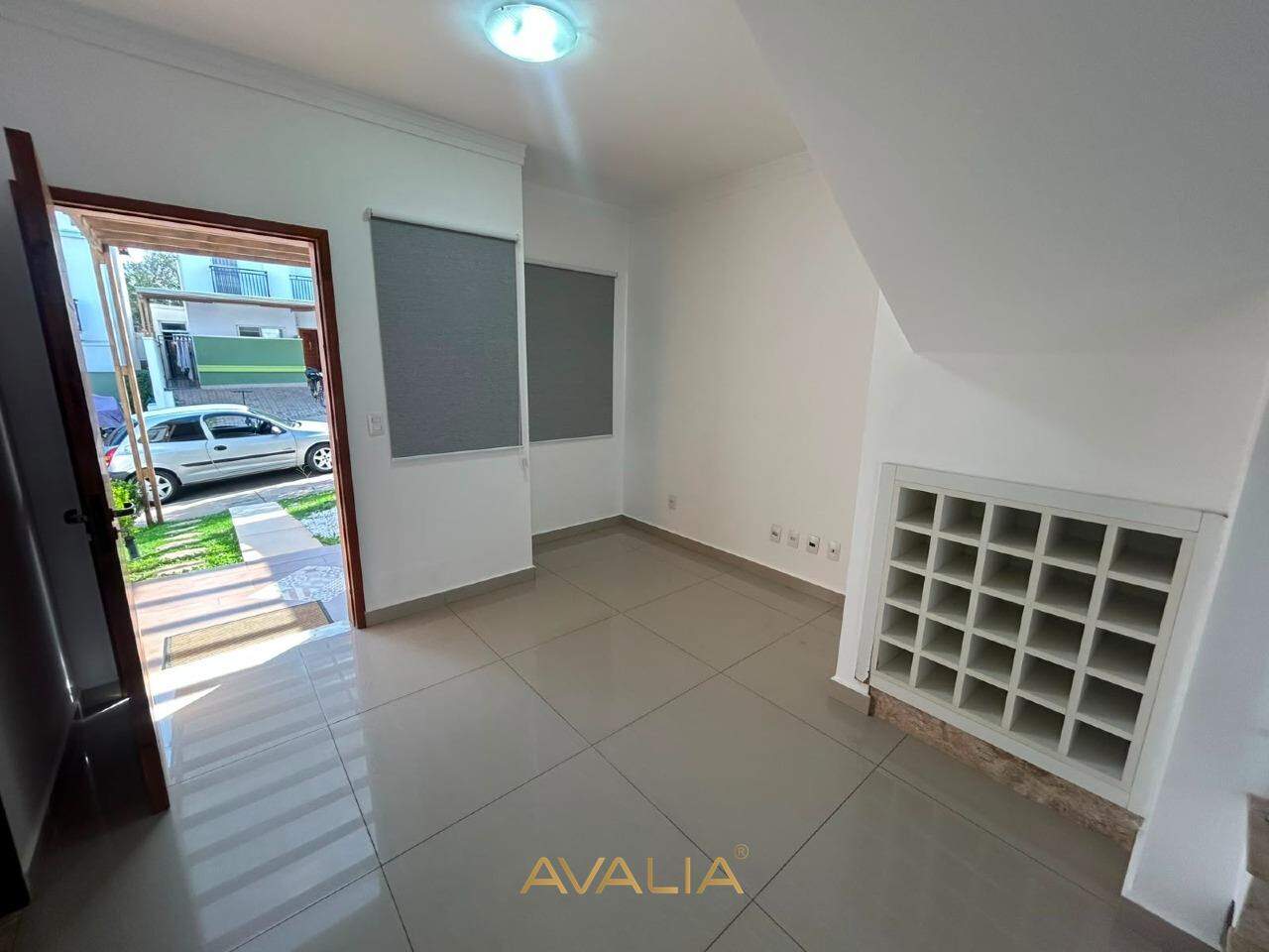Casa em condomínio para aluguel no Chácara Belvedere: 