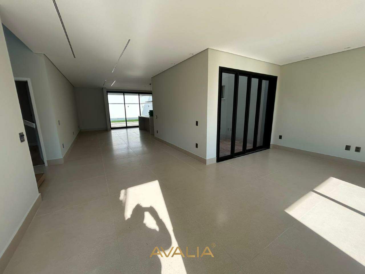 Casa em condomínio para aluguel no Jardim Panorama: 