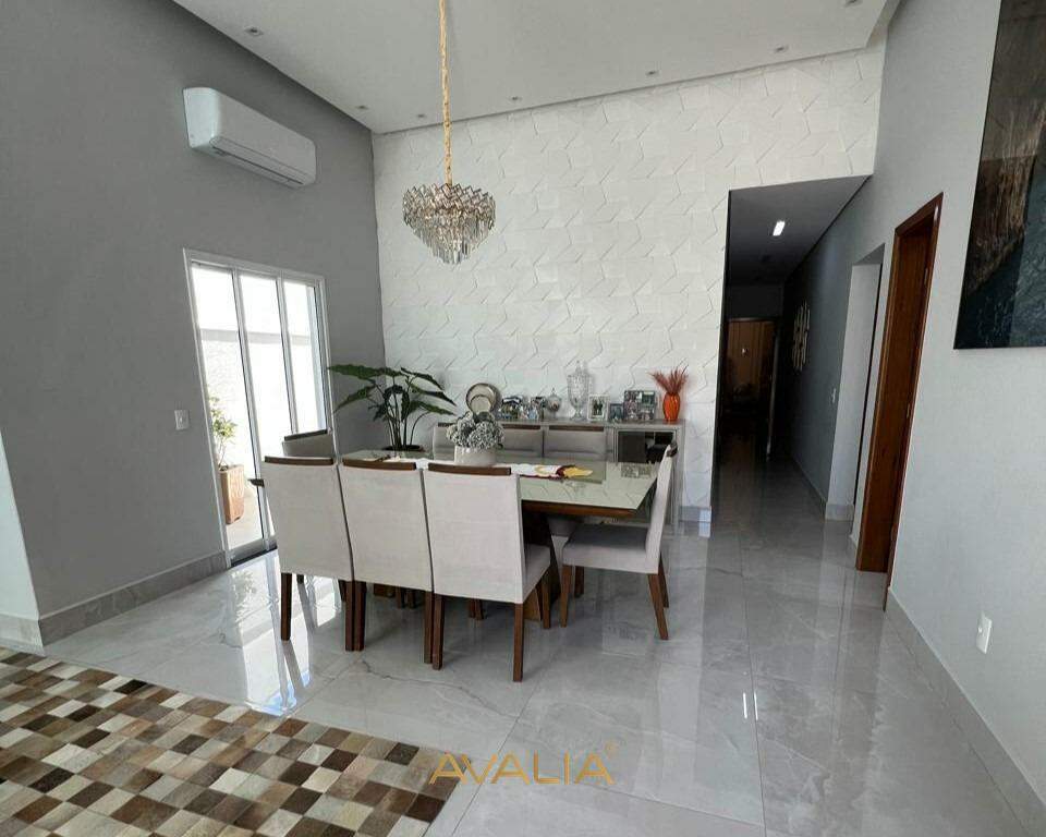 Casa à venda no Jardim Esplanada II: 