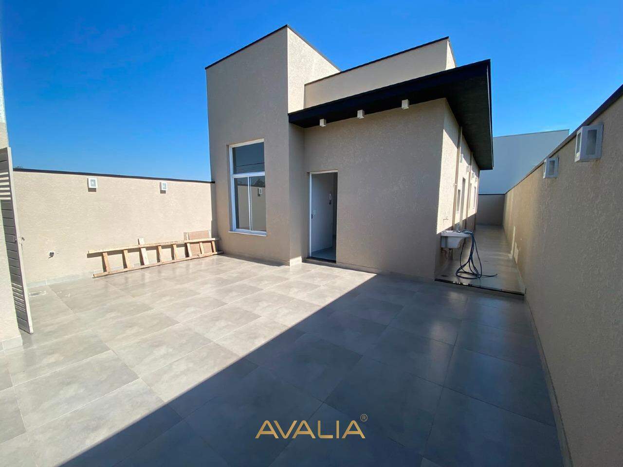 Casa para aluguel no Jardim Casablanca: 