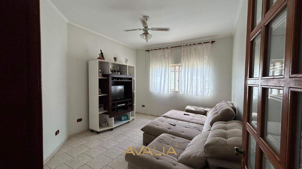 Casa à venda no Jardim Regina: 
