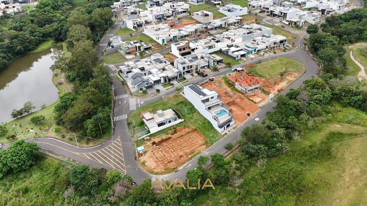 Lote em condomínio à venda no Jardim Laguna: 
