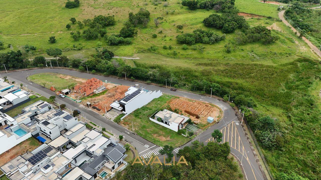 Lote em condomínio à venda no Jardim Laguna: 