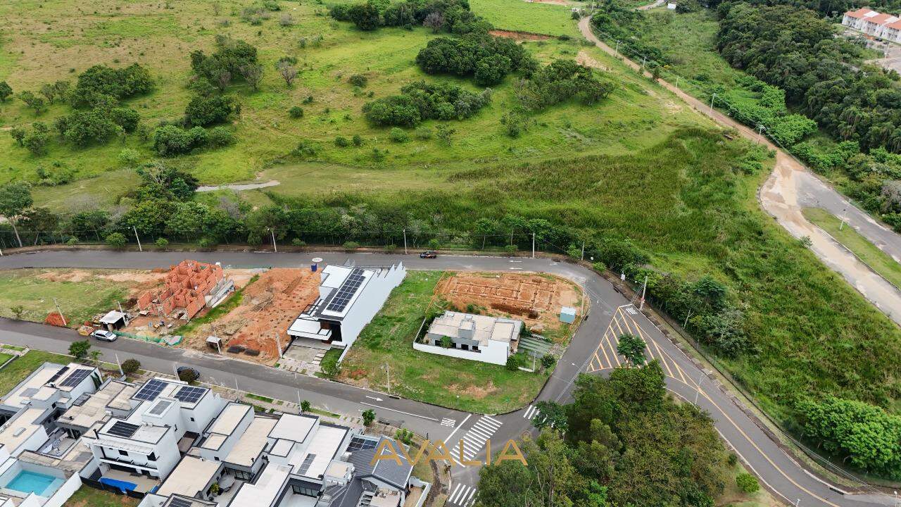Lote em condomínio à venda no Jardim Laguna: 