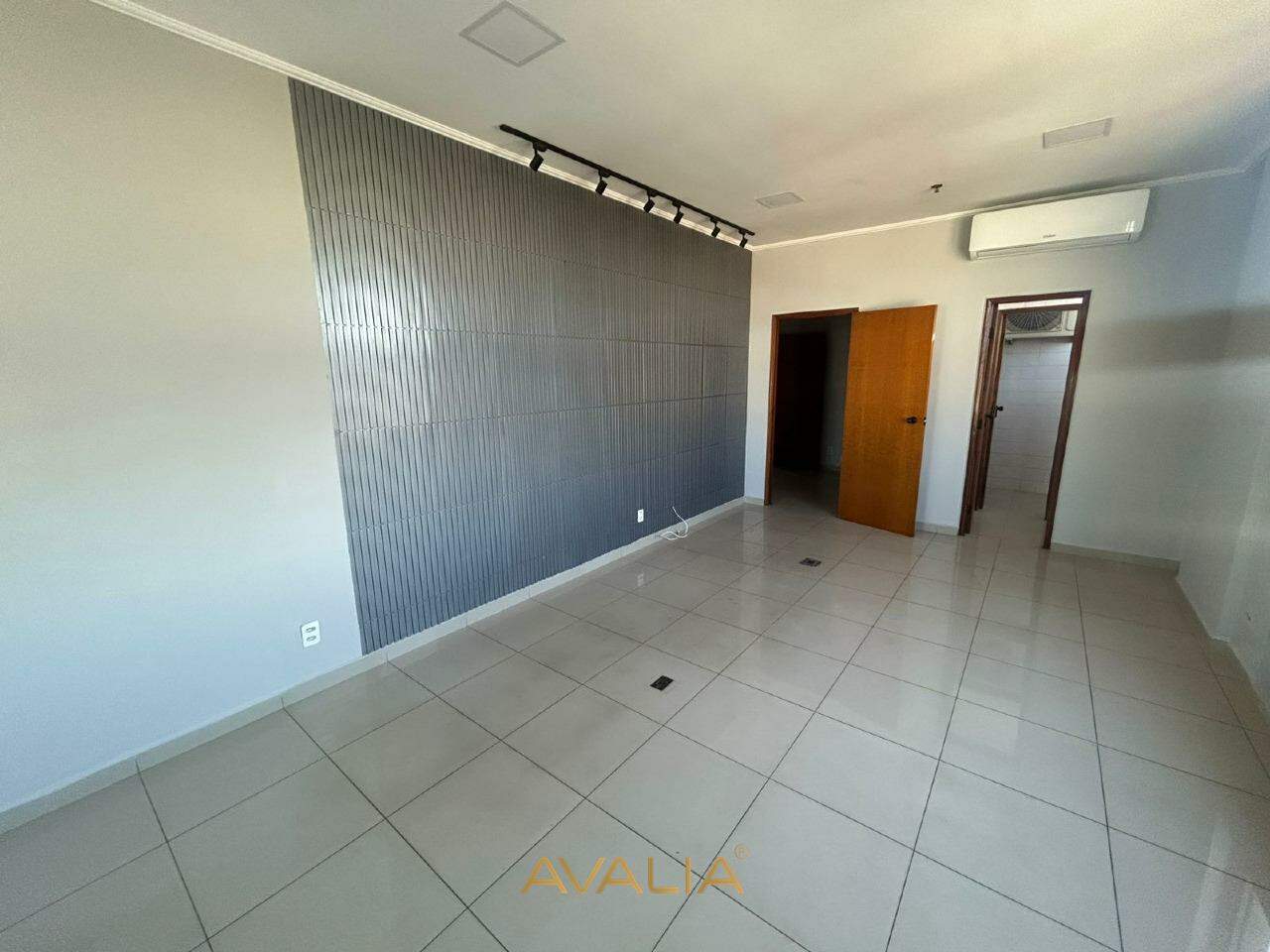 Sala Comercial para aluguel no Centro: 