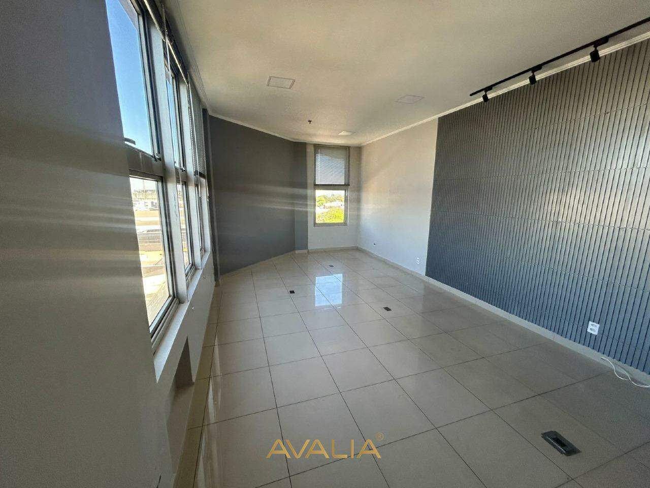 Sala Comercial para aluguel no Centro: 