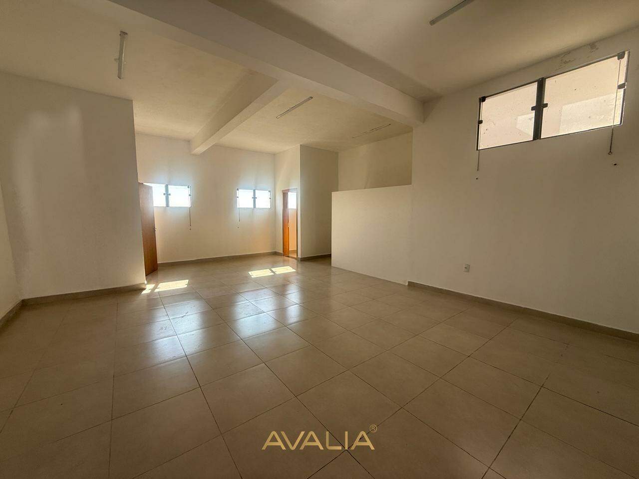 Salão para aluguel no Residencial Monte Verde: 