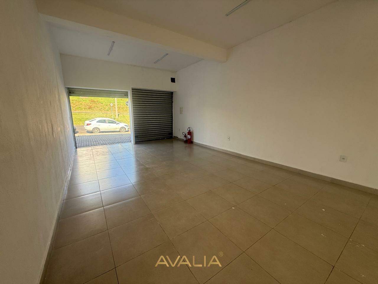 Salão para aluguel no Residencial Monte Verde: 
