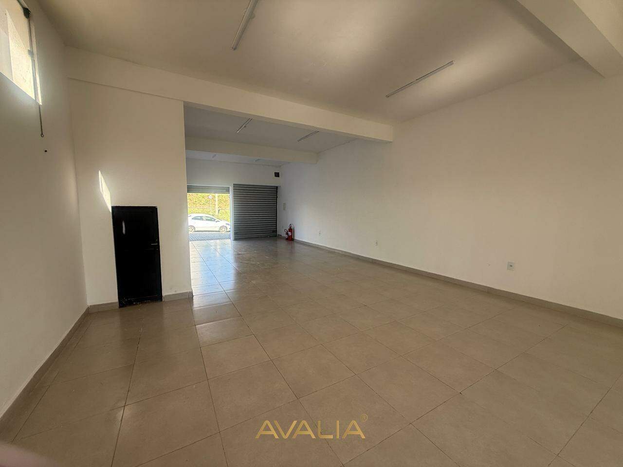 Salão para aluguel no Residencial Monte Verde: 