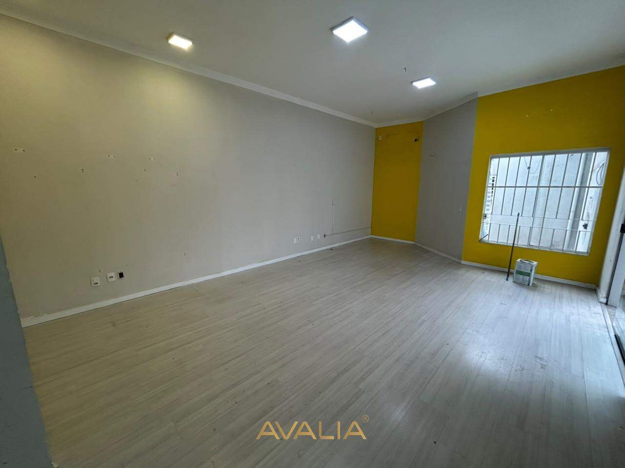 Sala Comercial para aluguel no Jardim Rossignatti: 