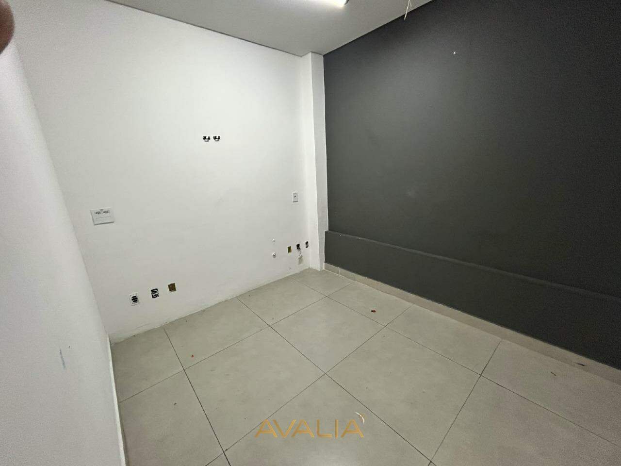 Sala Comercial para aluguel no Jardim Rossignatti: 