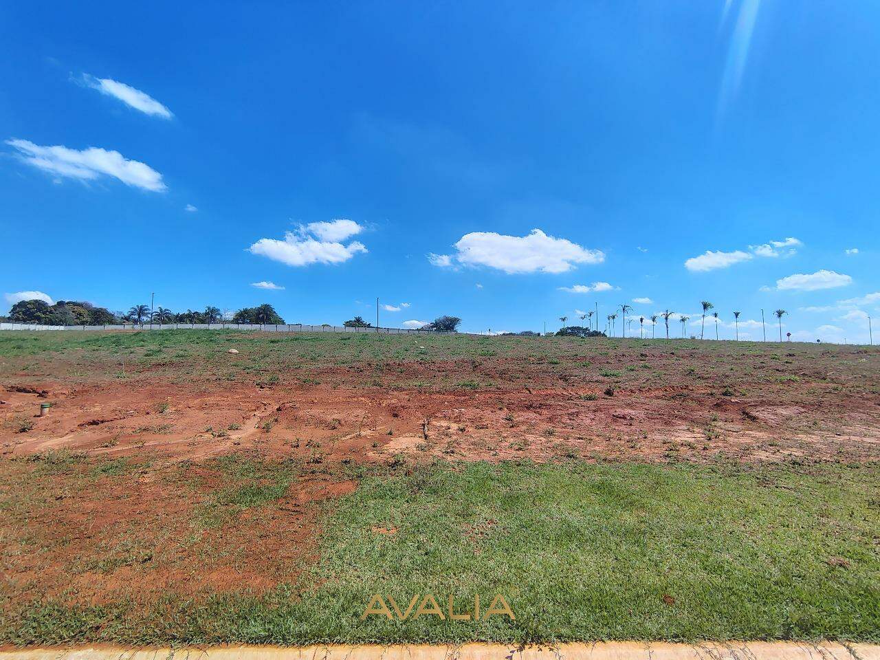 Lote em condomínio à venda no Quinta do Lago: 