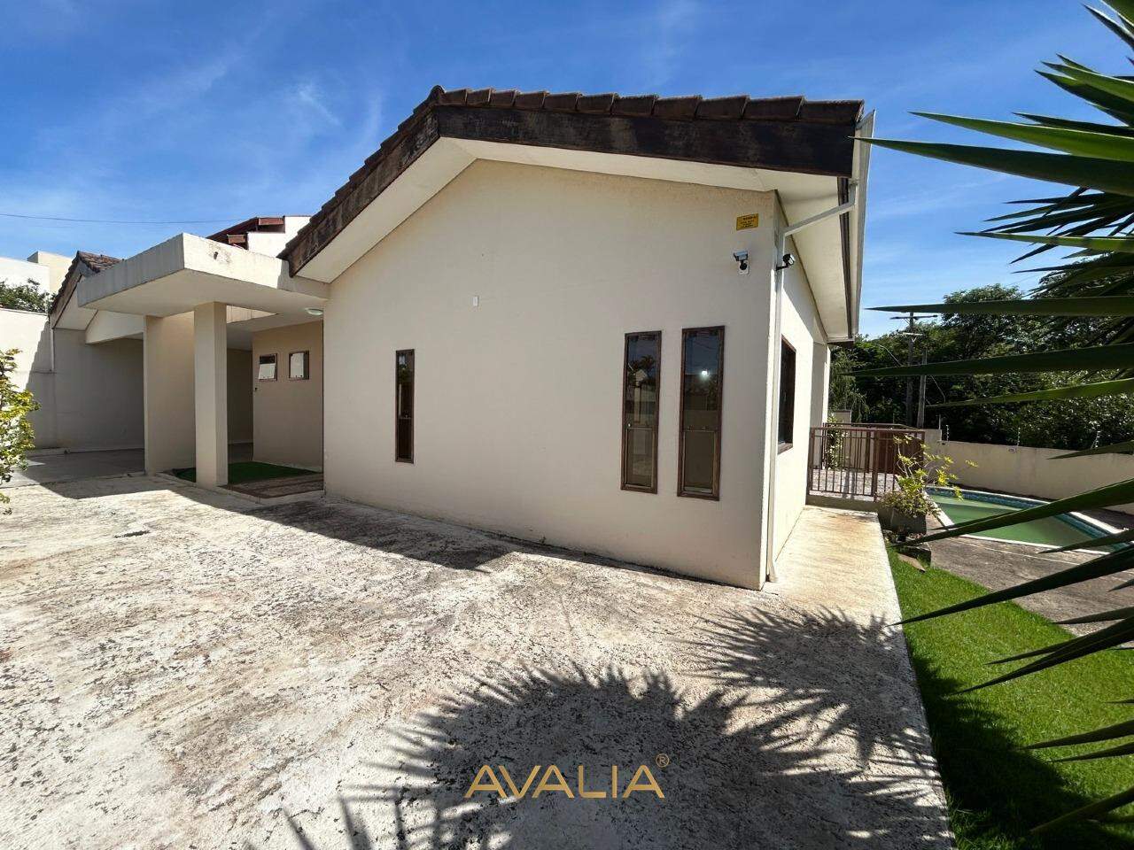 Casa para aluguel no Jardim Esplanada II: 
