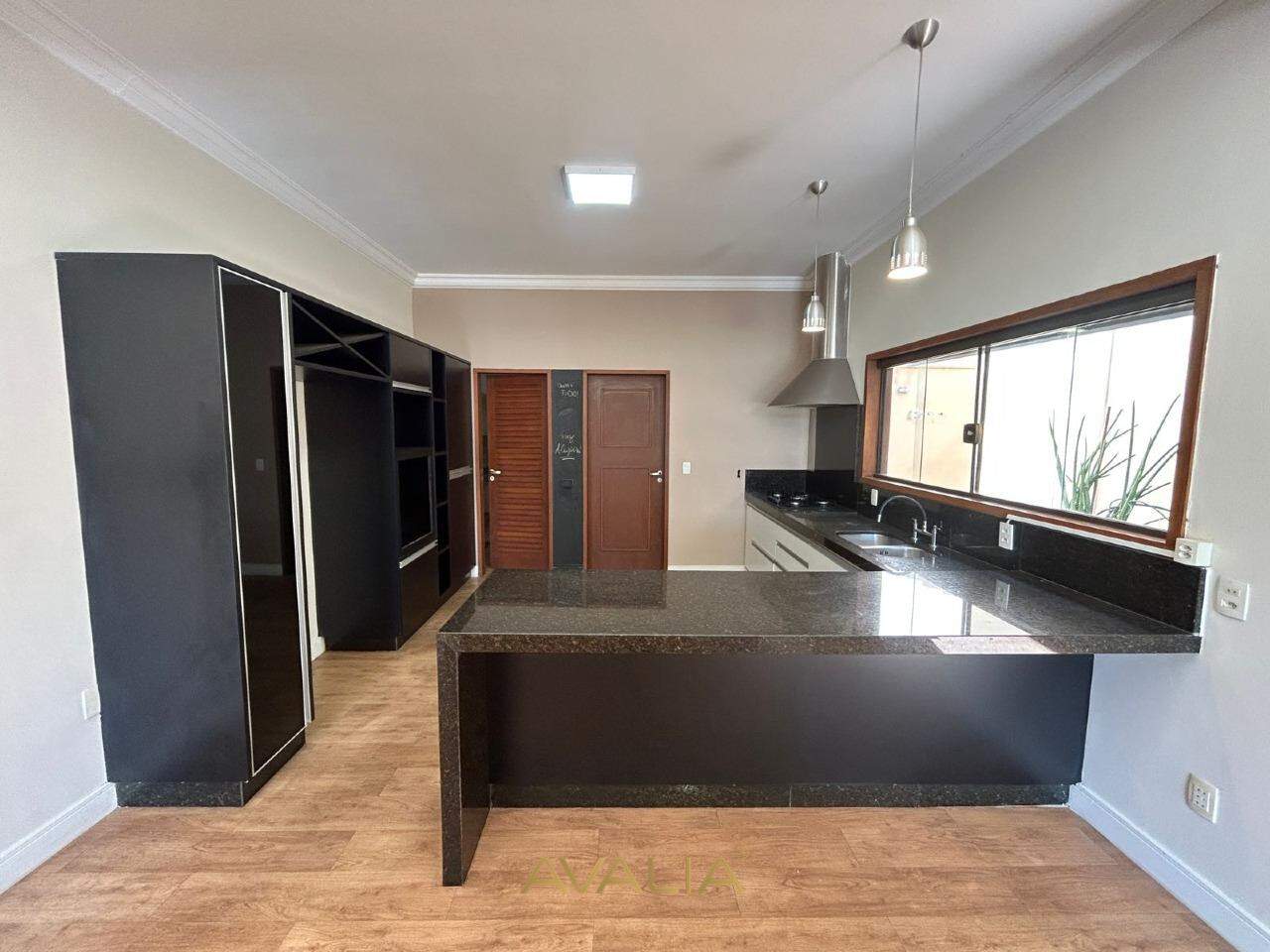 Casa para aluguel no Jardim Esplanada II: 