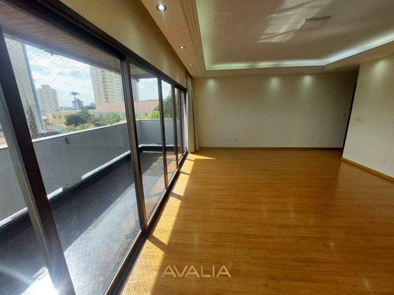 Apartamento para aluguel no Centro: 