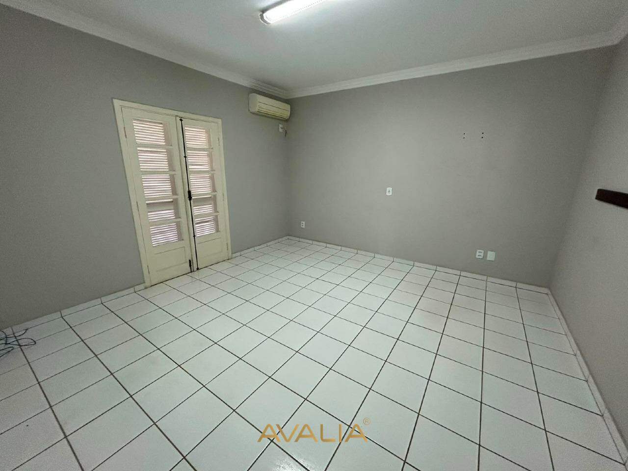 Sala Comercial para aluguel no Centro: 