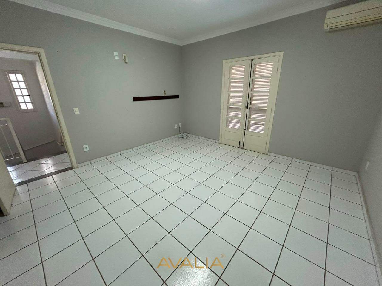 Sala Comercial para aluguel no Centro: 