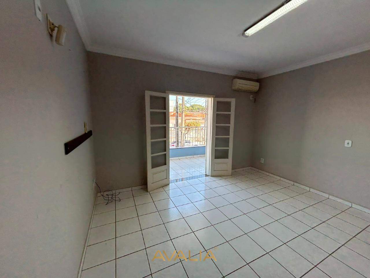 Sala Comercial para aluguel no Centro: 
