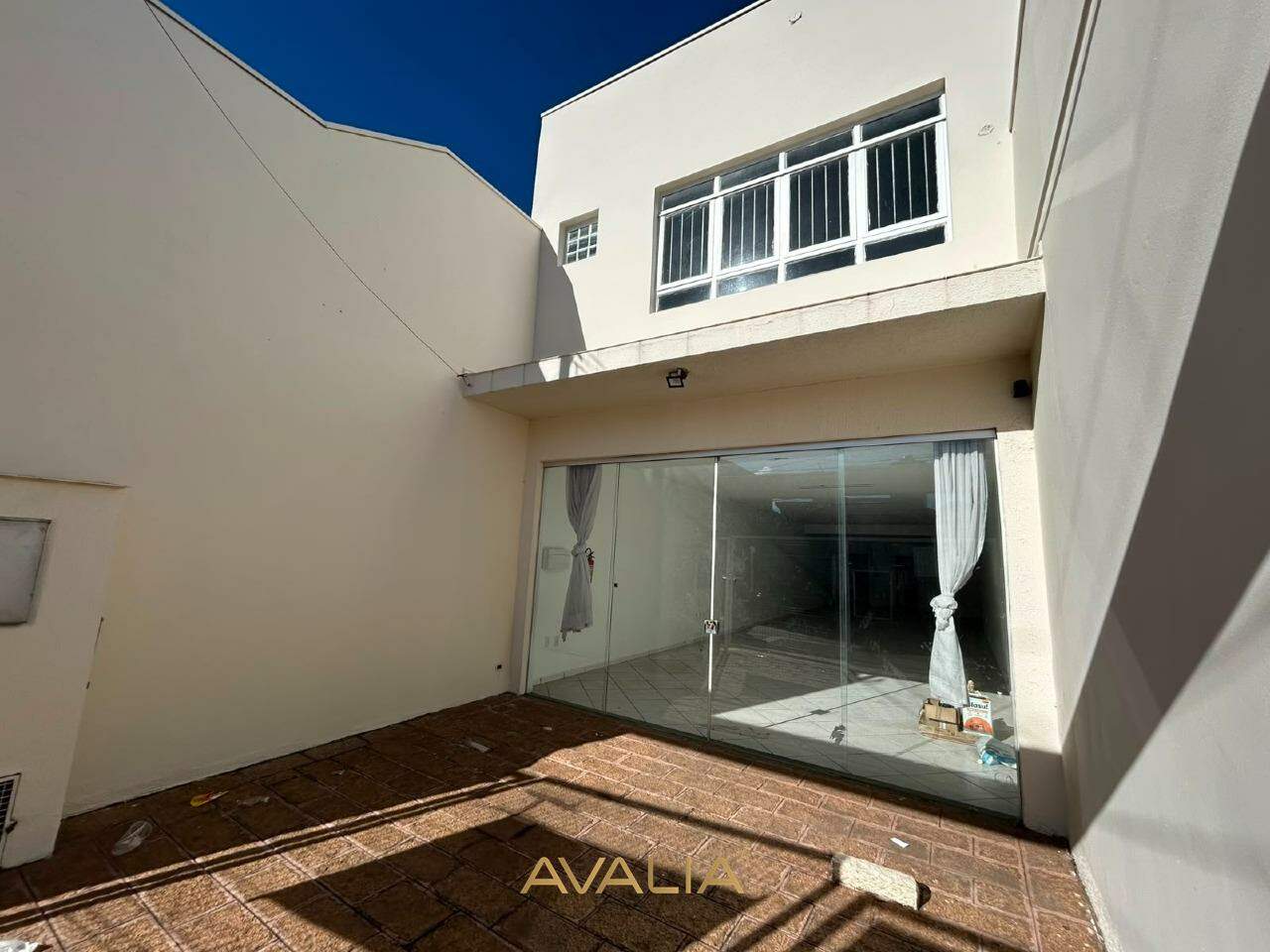 Salão para aluguel no Vila Vitória II: 