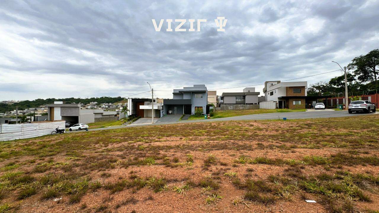 Lote em condomínio à venda no Jardins Bolonha: 