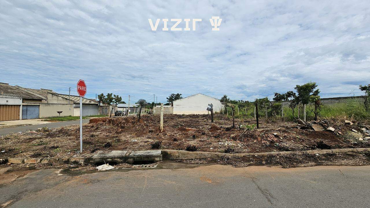 Lote à venda no Jardim Boa Esperança: 