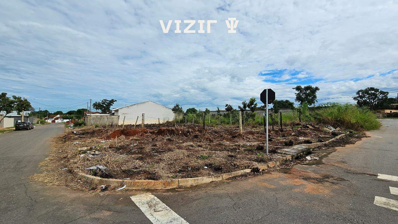 Lote à venda no Jardim Boa Esperança: 