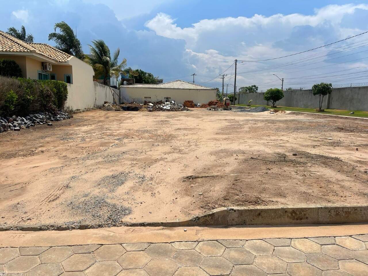 Terreno para Venda no Condominio Costa Verde