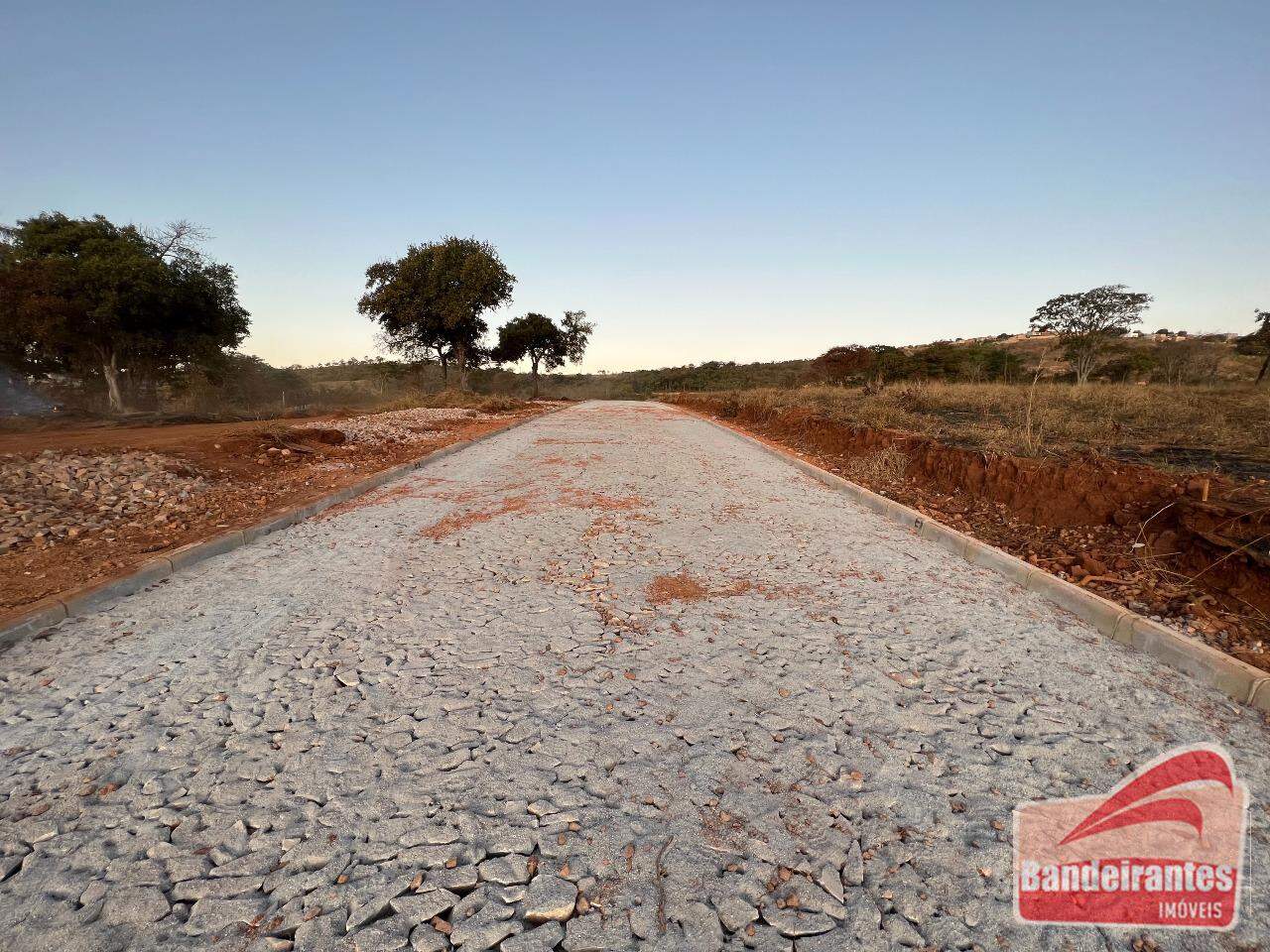 Terreno à venda, 360m² - Foto 1