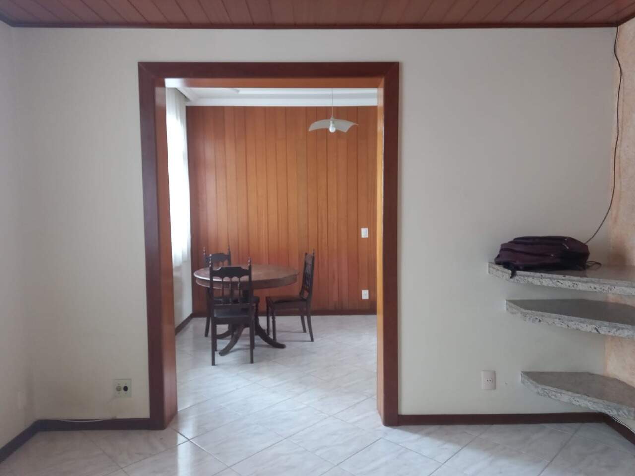 Apartamento para alugar com 3 quartos, 120m² - Foto 2