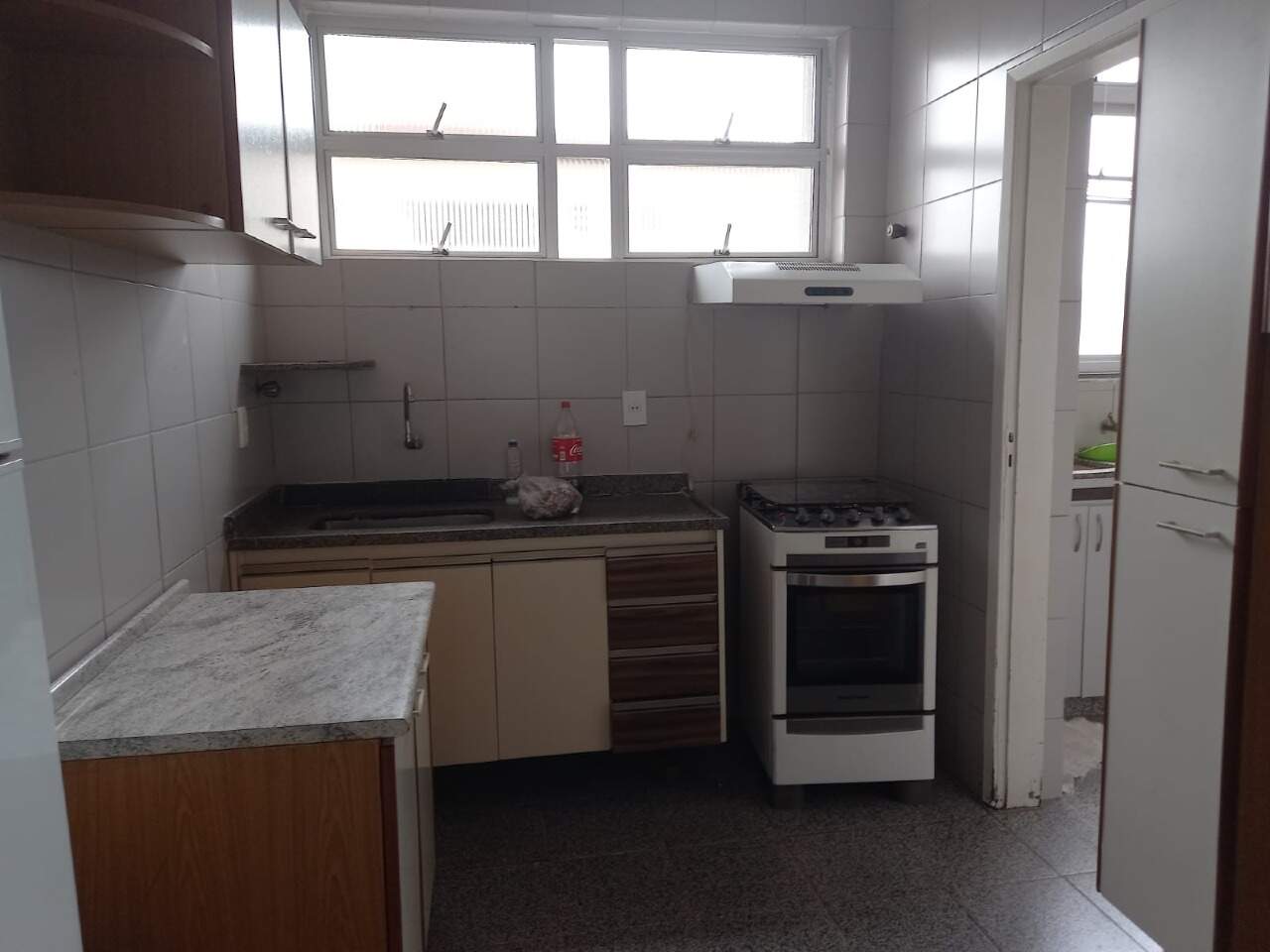 Apartamento para alugar com 3 quartos, 120m² - Foto 14