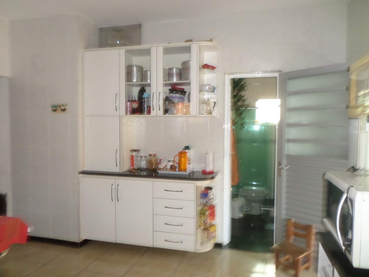 Casa à venda com 3 quartos, 237m² - Foto 1