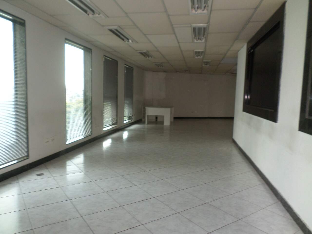 Prédio Inteiro para alugar, 750m² - Foto 12