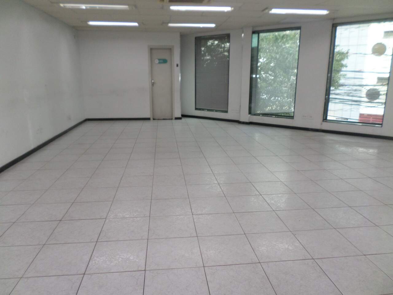 Prédio Inteiro para alugar, 750m² - Foto 8