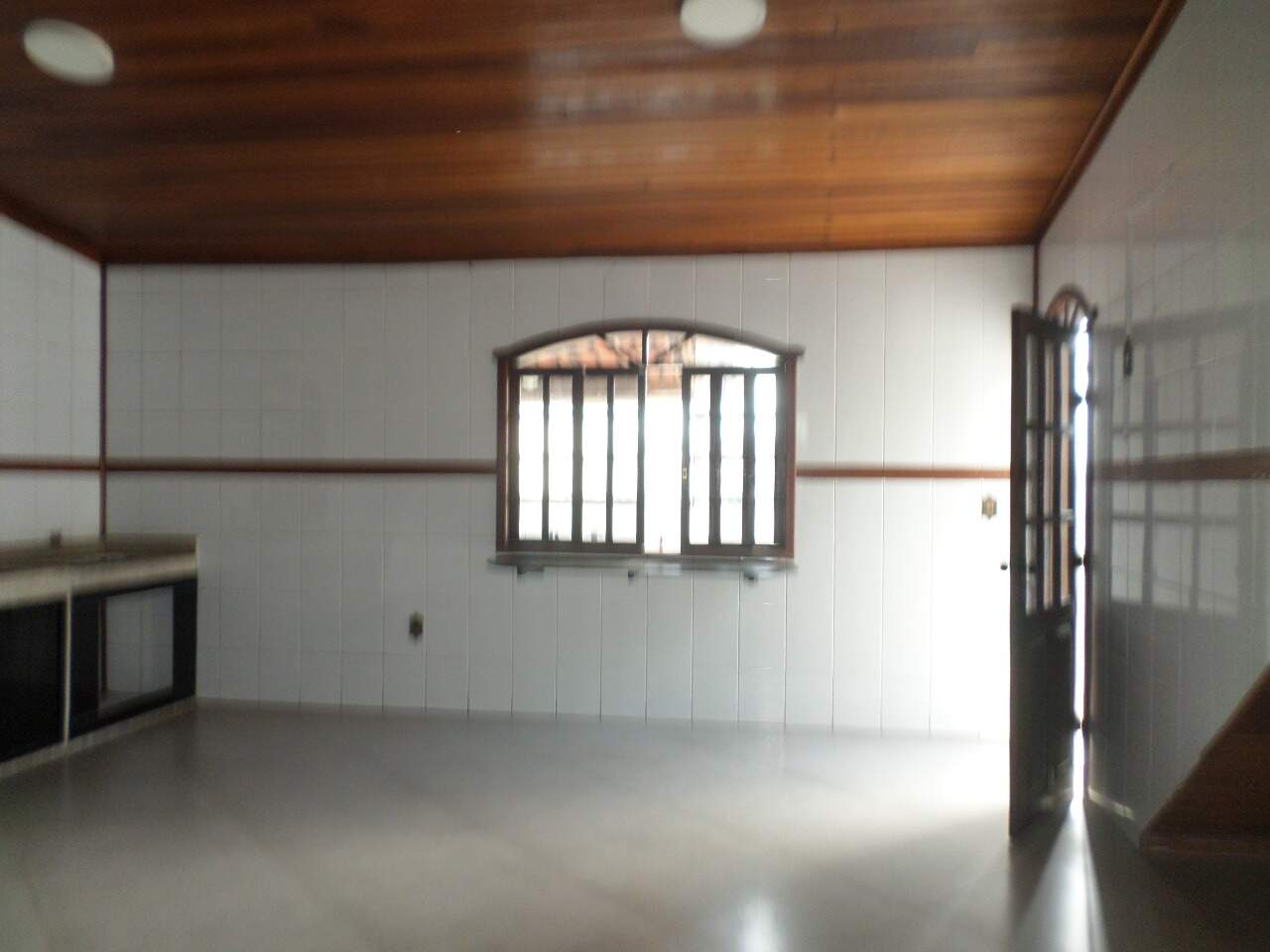 Casa para alugar com 3 quartos, 450m² - Foto 15