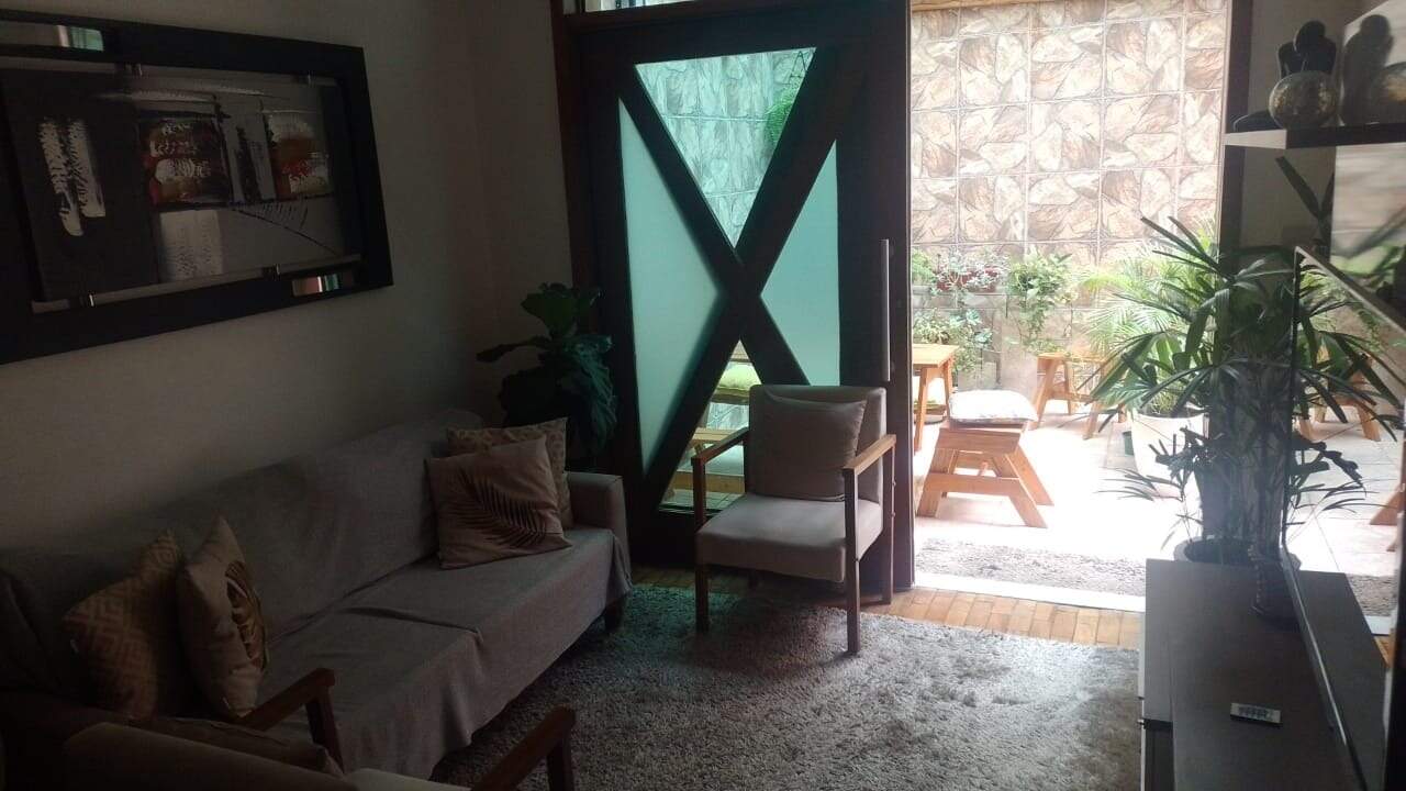 Apartamento à venda com 3 quartos, 102m² - Foto 1